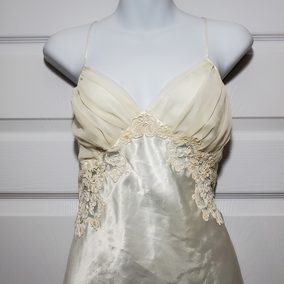 VINTAGE Victoria's Secret beaded short chemise - Picture 4 of 8